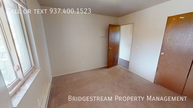 Building Photo - 2 Bedroom 1 Bath Apartment