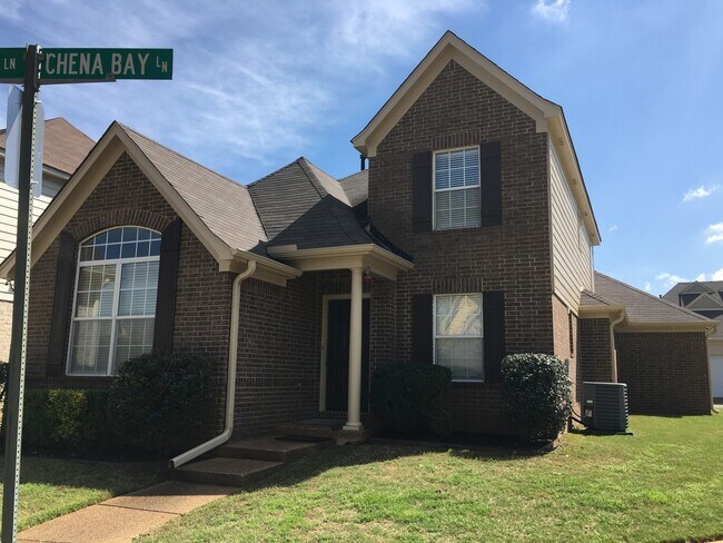 Building Photo - Don't miss out on this perfect corner lot ...