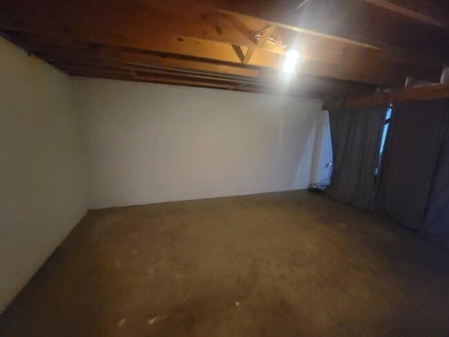 Foto del edificio - 8173 Newark Ave