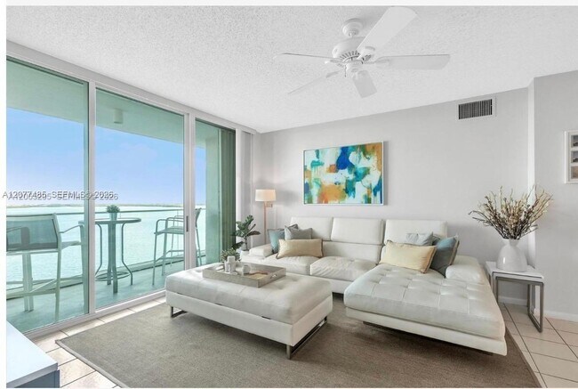 Foto del edificio - 800 Claughton Island Dr