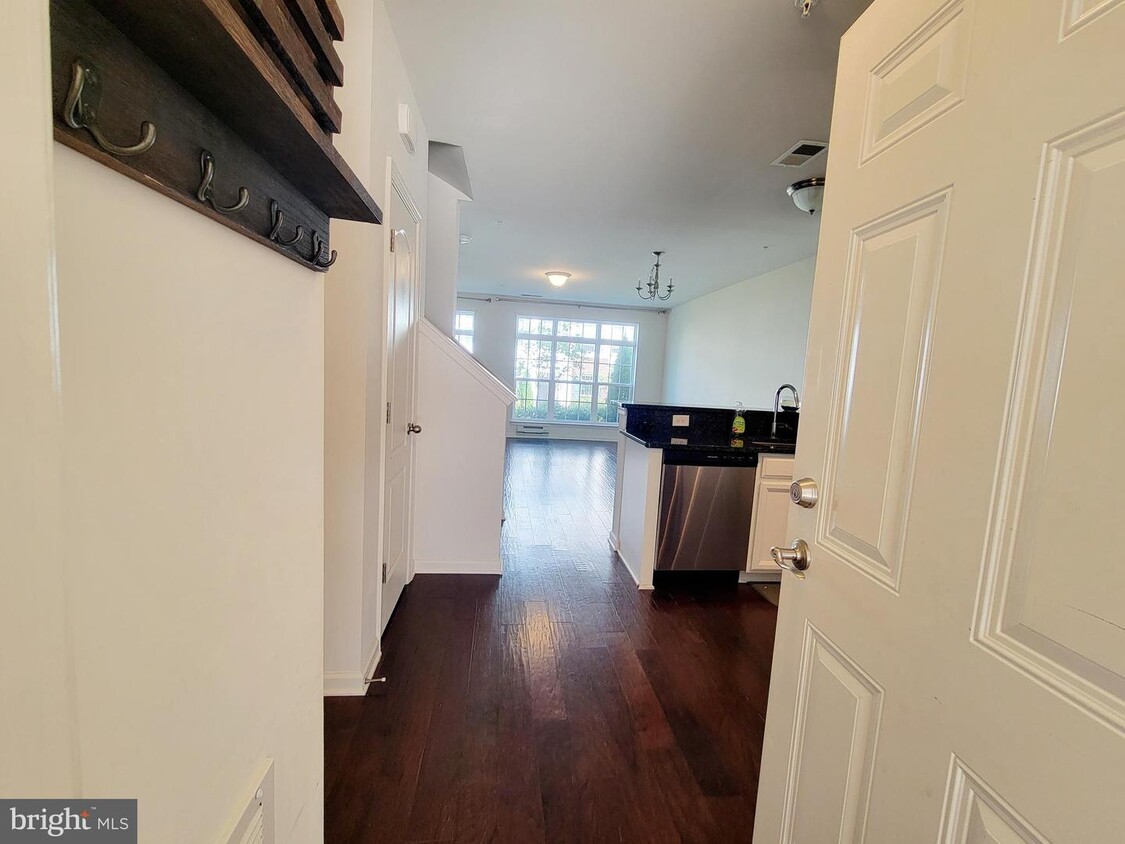 Primary Photo - 17026 Beveridge Dr