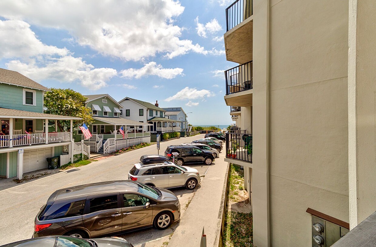 Foto principal - Furnished Oceanfront Condo at Wrightsville...