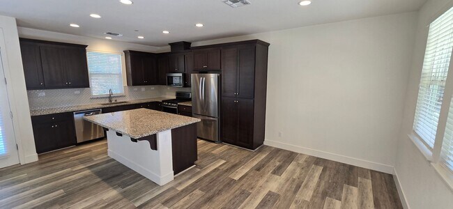 Foto del edificio - Located in the desirable K-Section of Rohnert Park