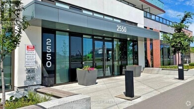 Building Photo - 2550-2550 Simcoe St N