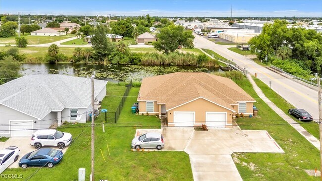 Foto del edificio - 823 Cultural Park Blvd