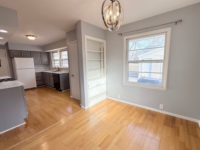 Building Photo - Beautiful 3 bedroom house in Maplewood Subdivision