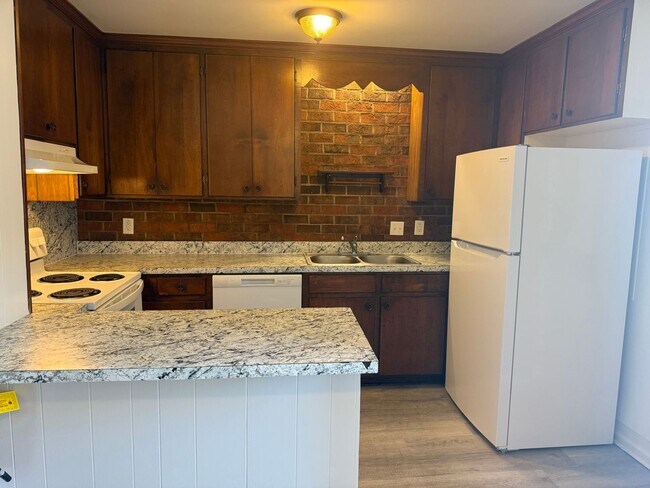 Foto del edificio - Adorable 2 Bedroom Convenient to I-29, Sho...