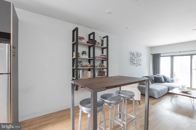 Foto del edificio - 1309 N Howard St