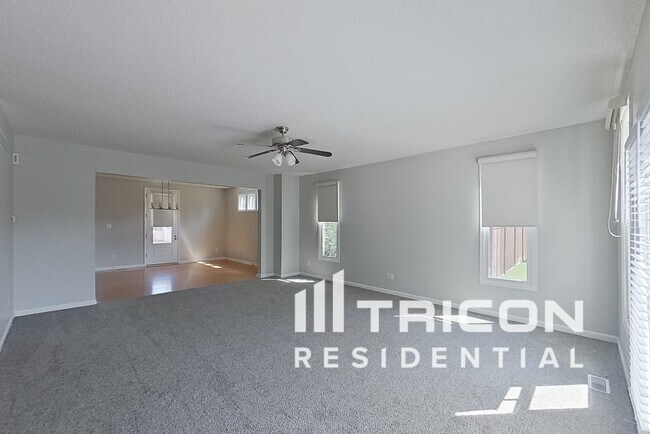 Foto del edificio - 3441 Mackey Wherry St