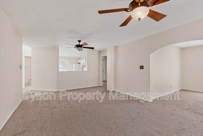 Foto del edificio - 3013 Taos Meadows Dr NE