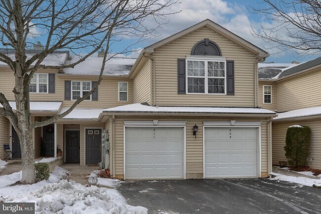 Foto del edificio - 211 Sparrow Rd