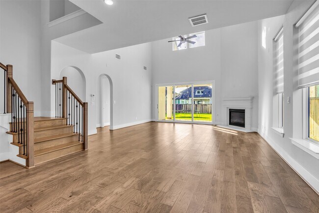 Foto del edificio - 16 Clearview Terrace Pl