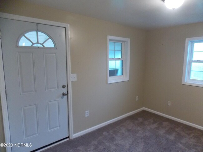 Building Photo - 5900 New Bern Hwy