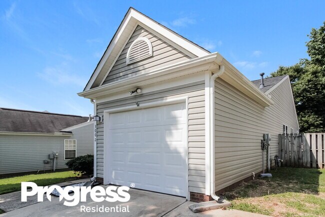 Building Photo - 3002 Salmon River Dr