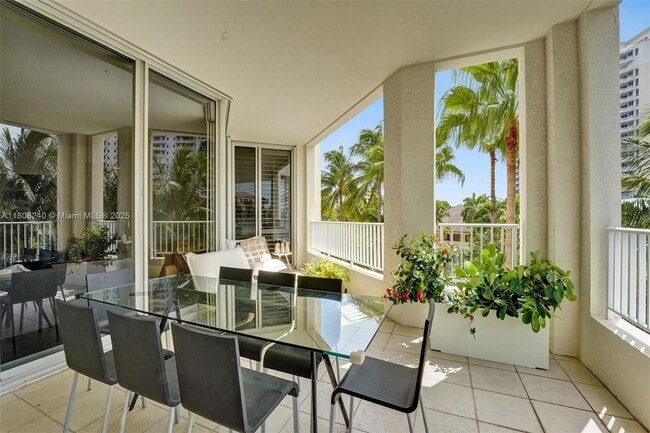 Building Photo - 715 Crandon Blvd