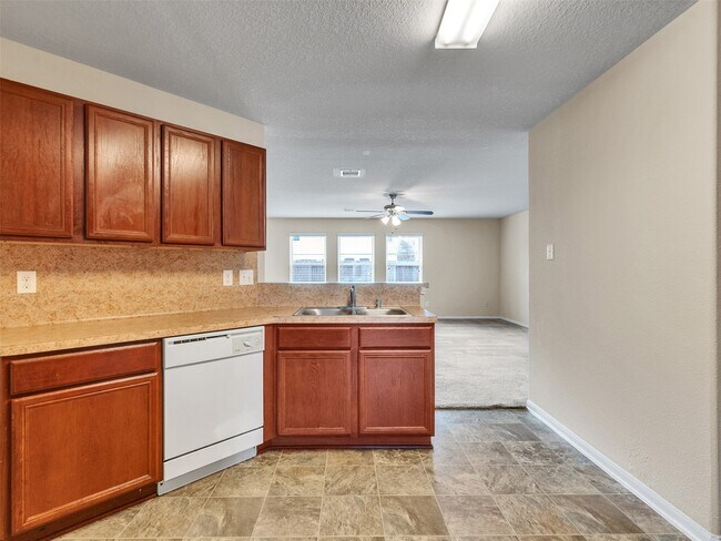 Building Photo - 5018 Blue Spruce Hill St