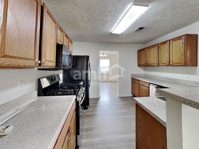 Building Photo - 111 Crestbend Ln