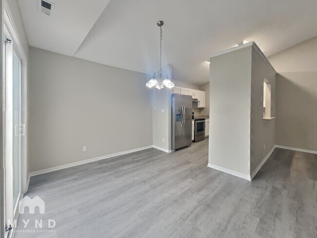 Foto del edificio - 5126 Sandy Forge Dr
