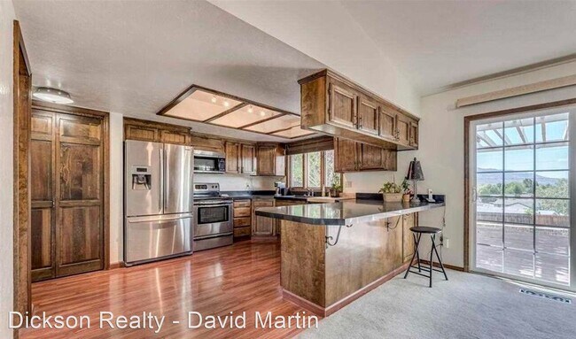 Foto del edificio - 3 br, 3 bath House - 4151 Tara St