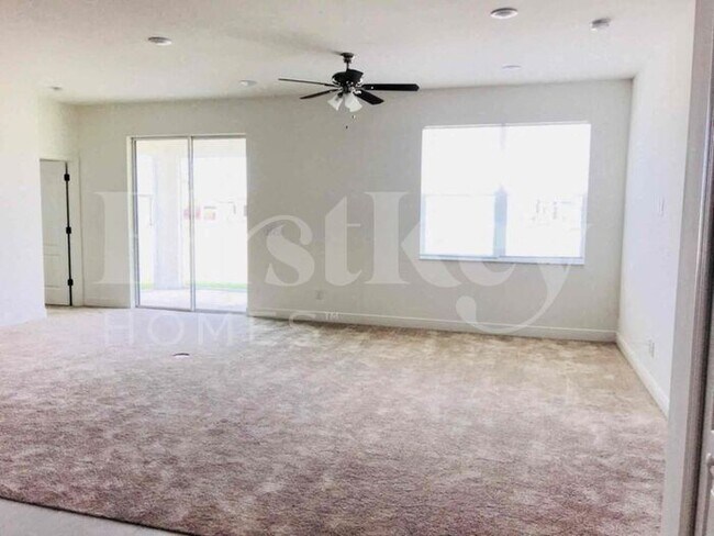 Foto del edificio - 3319 NW 9th St
