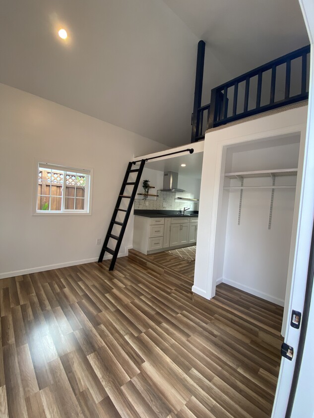 Spacious loft for full or queen size bed - 828 6th Ave