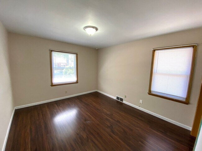 Foto del edificio - 2 Bedroom, 1 Bath Home for Rent in West Peoria!
