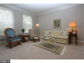 Foto del edificio - 2041 Bedfordshire Rd