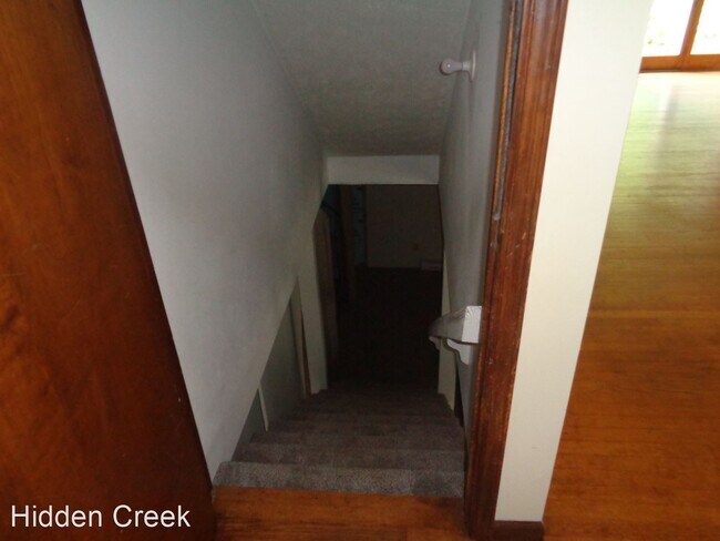 Building Photo - 2 br, 1.5 bath House - 5468 Bamboo Road