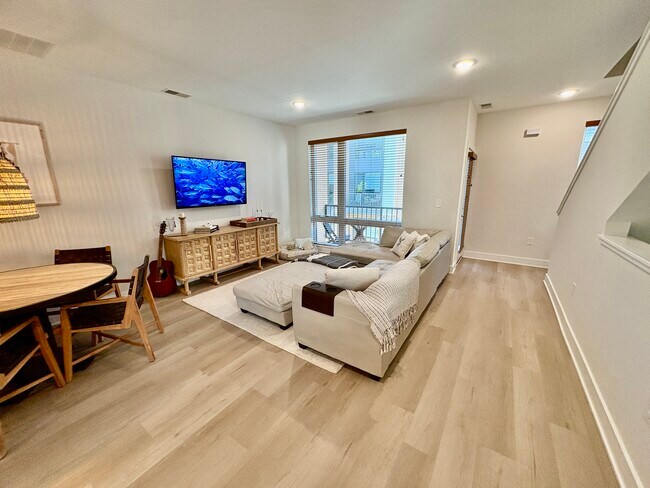 Foto del edificio - 7304 Pk Pl Ct