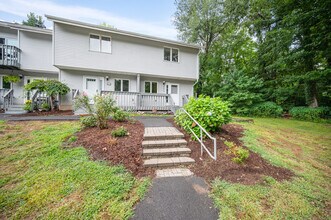 Building Photo - 239 New Britain Ave