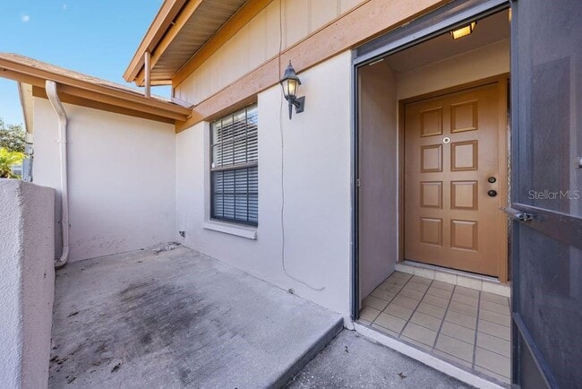 Foto del edificio - 4071 Shoreside Cir