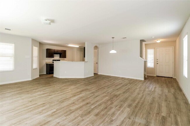Foto del edificio - 13836 Winding Path Ln