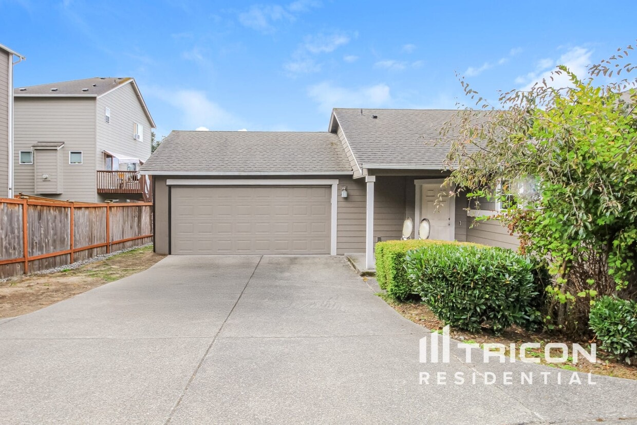 Foto principal - 1724 73rd Ave SE