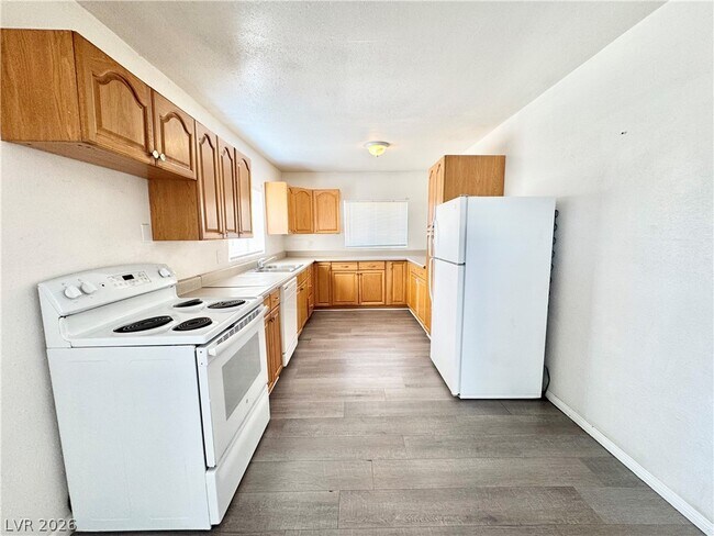Foto del edificio - 1130 N Leslie St