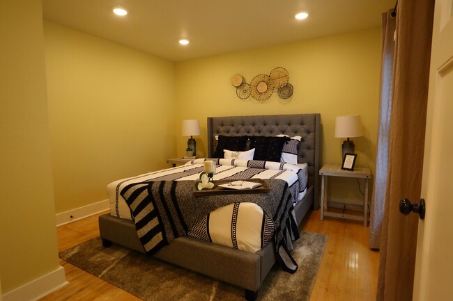 Foto del edificio - 206 3rd Ave NW