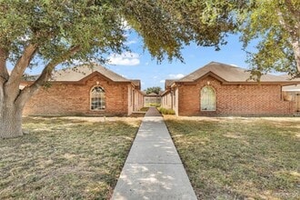 Building Photo - 12 Agua Fina Ave
