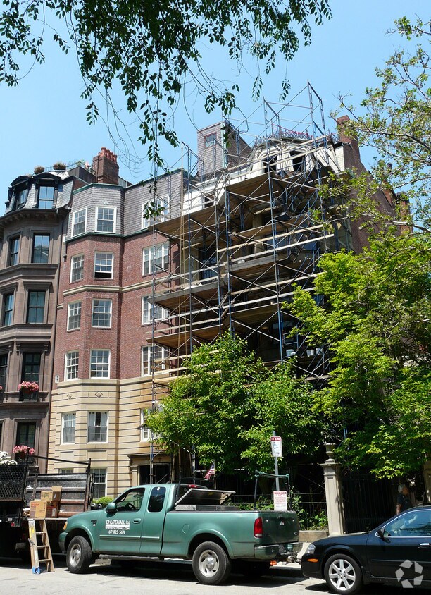 Building Photo - 7 Commonwealth Ave
