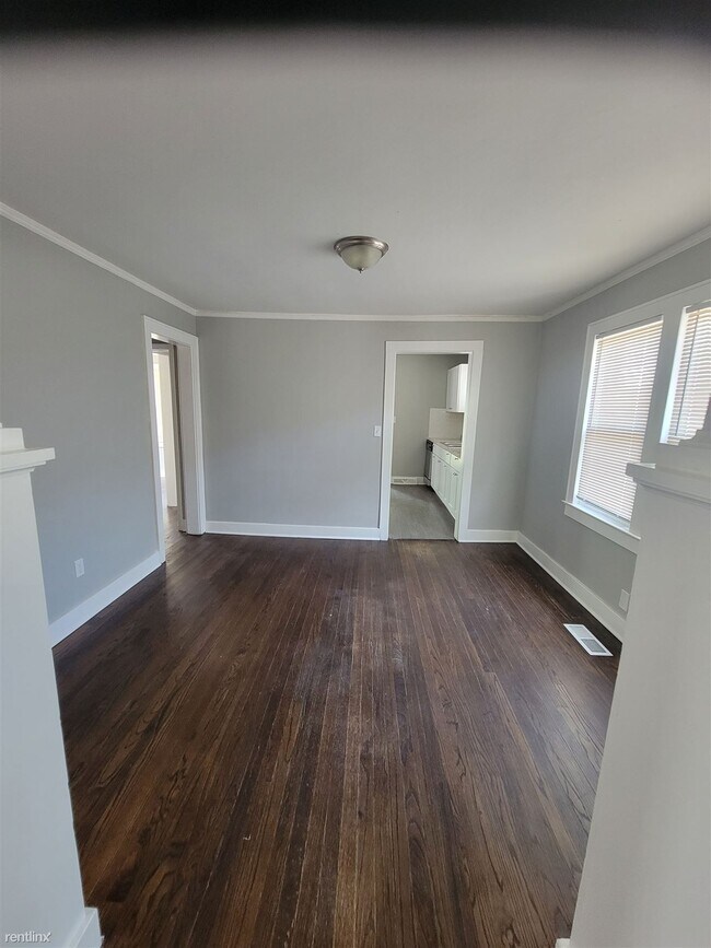 Building Photo - 4 br, 2 bath House - 1308 West College Street