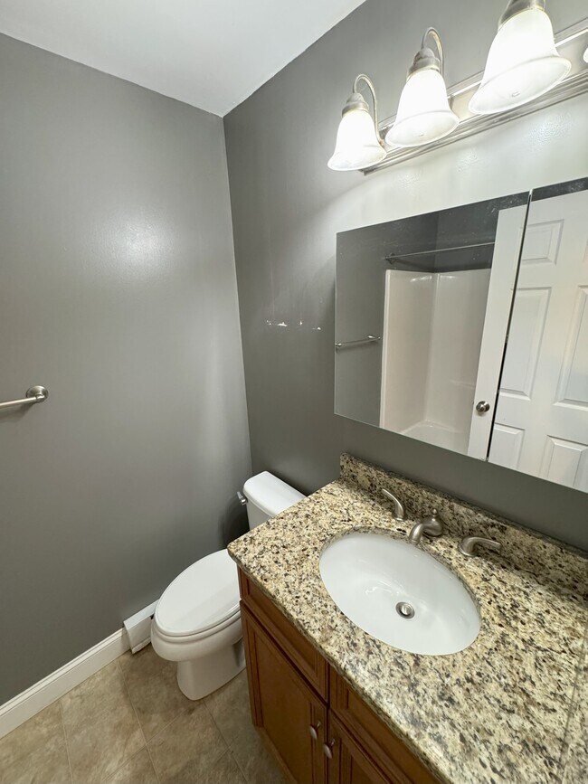 Foto del edificio - 92 Eastern Ave