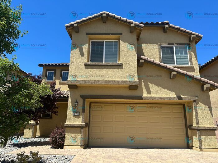 Foto principal - Beautiful 3 bedroom, 2.5 bathroom home fea...
