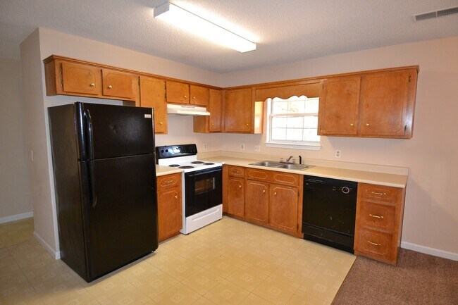 Building Photo - 103 Welborn St