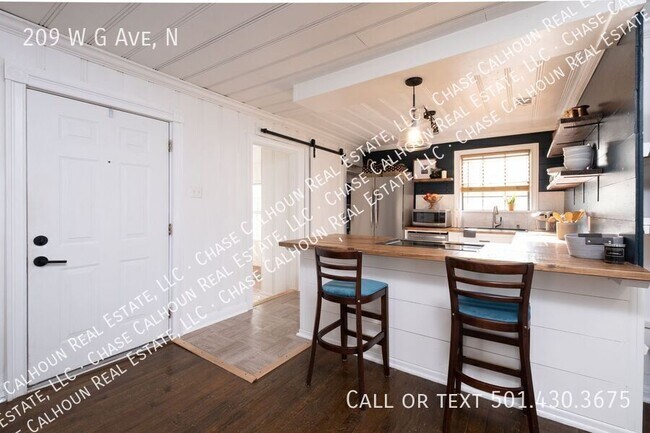 Foto del edificio - 209 W G Ave