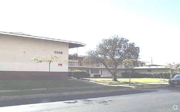 Building Photo - 1148 El Paseo St