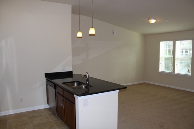 Building Photo - 811 Golden Lake Loop