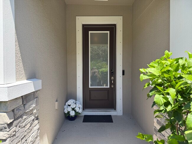 Foto del edificio - 16409 Lucia Gardens Ln