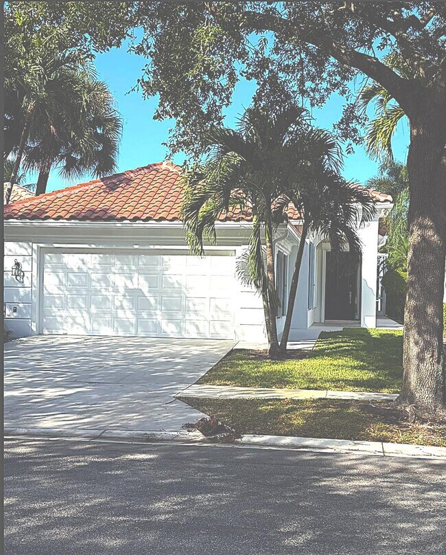 Foto del edificio - 4784 Blossom Dr