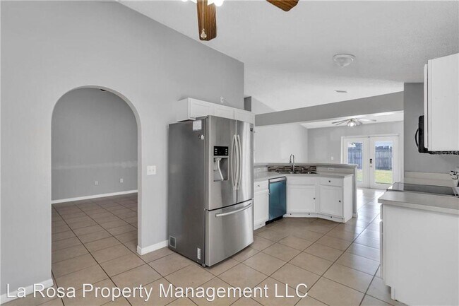 4 br, 2 bath House - 2149 Marisol Loop photo'