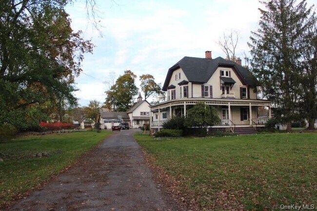 Foto del edificio - 62 E Main St