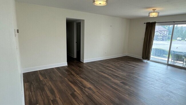 Building Photo - 15630 Orlan Brook Dr