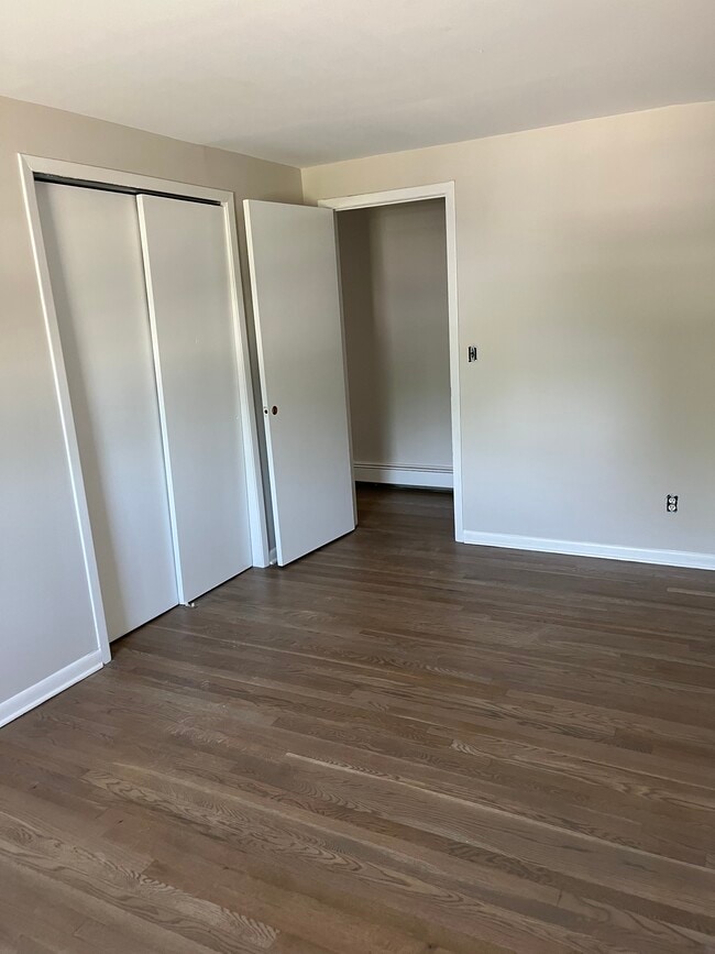 Bedroom - 386 Main St